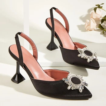 2022 Femei Brand Pompe De Lux Cristal Sandale Tocuri Inalte Mireasa De Vara Pantofi Confortabil Triunghi Cu Toc Pantofi De Nunta Petrecere